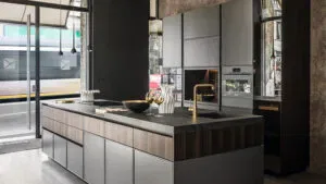 Read more about the article Minimalist Kitchen Remodeling: Clean & Functional Spaces