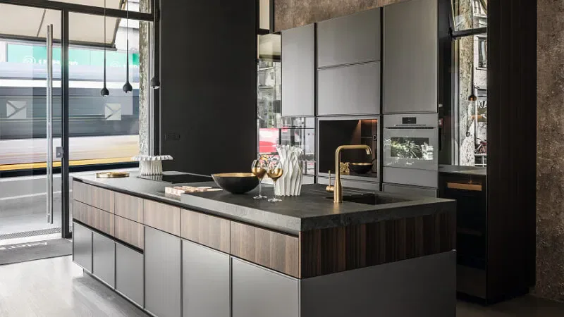 Minimalist Kitchen Remodeling: Clean & Functional Spaces